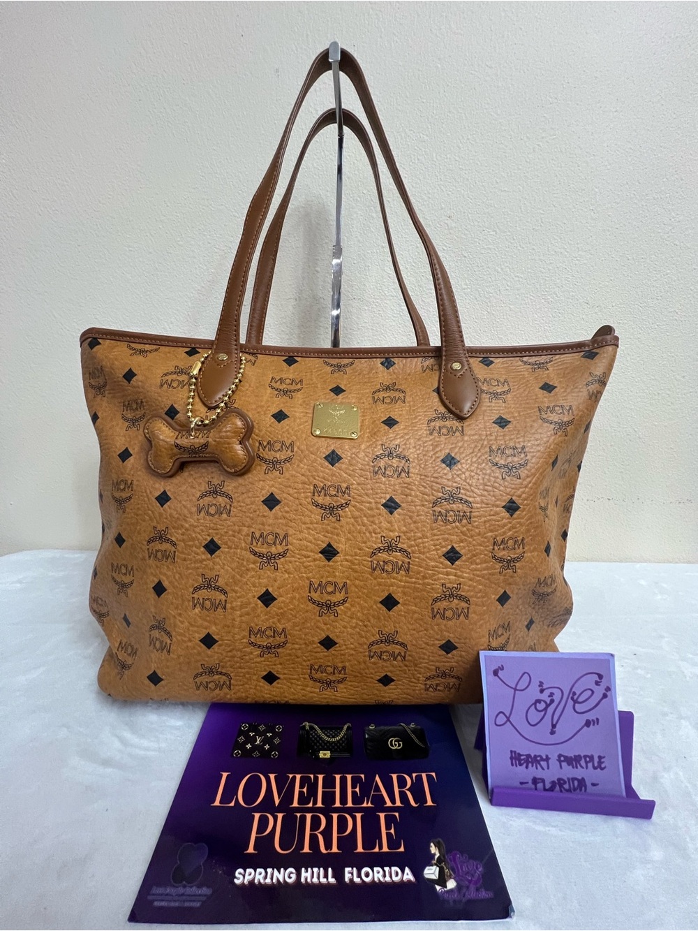 MCM COGNAC TOTE W/ BONE MM